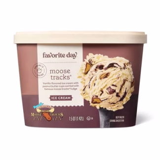 Moose Tracks Peanut Butter Fudge & Vanilla Ice Cream - 48oz - Favorite Day™